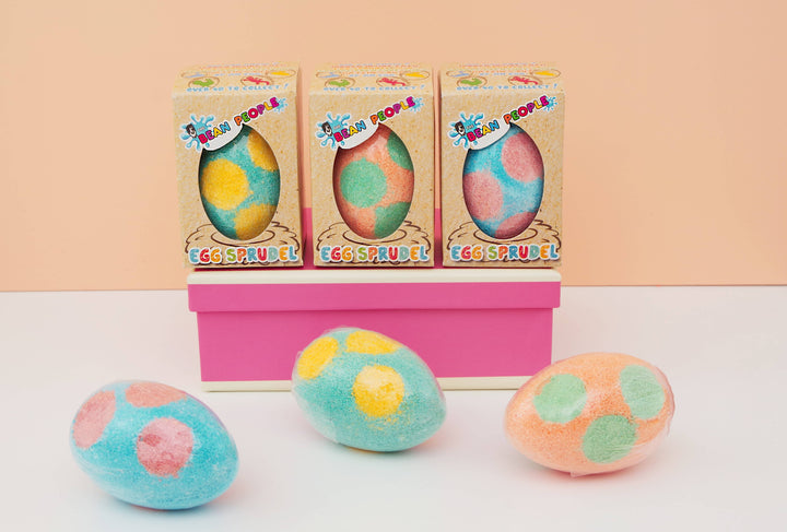 Egg Sprudel Surprise Bath Bomb