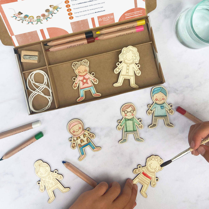 Wooden 'Paper Dolls' Garland Craft Kit